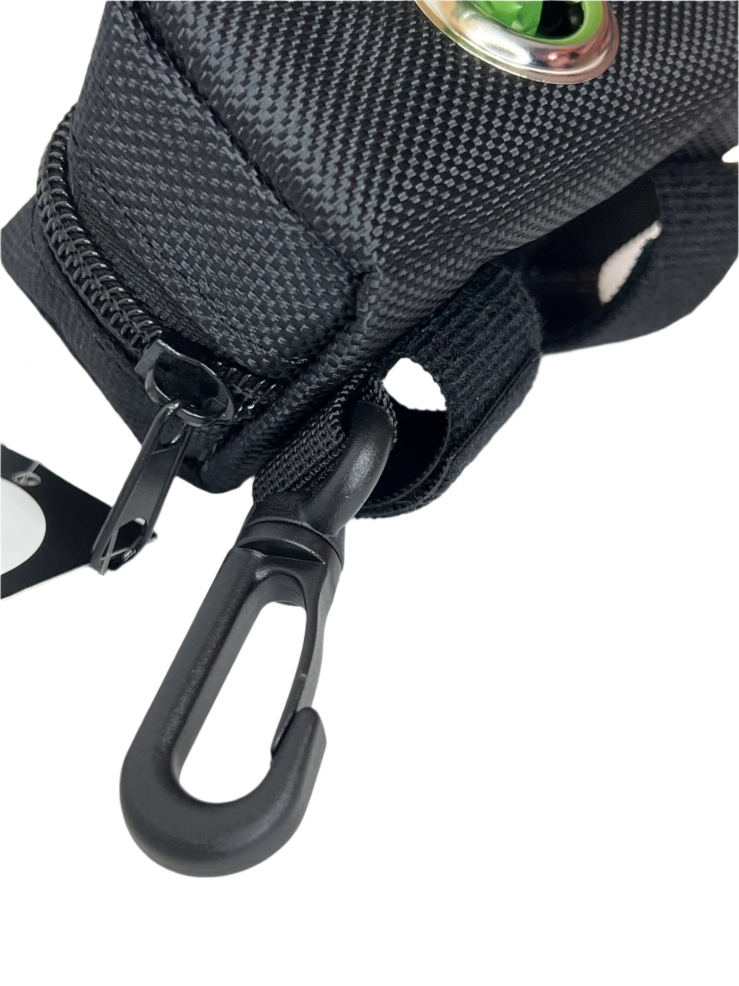 Peluche Poop Bag Dispenser Peluche Essentials