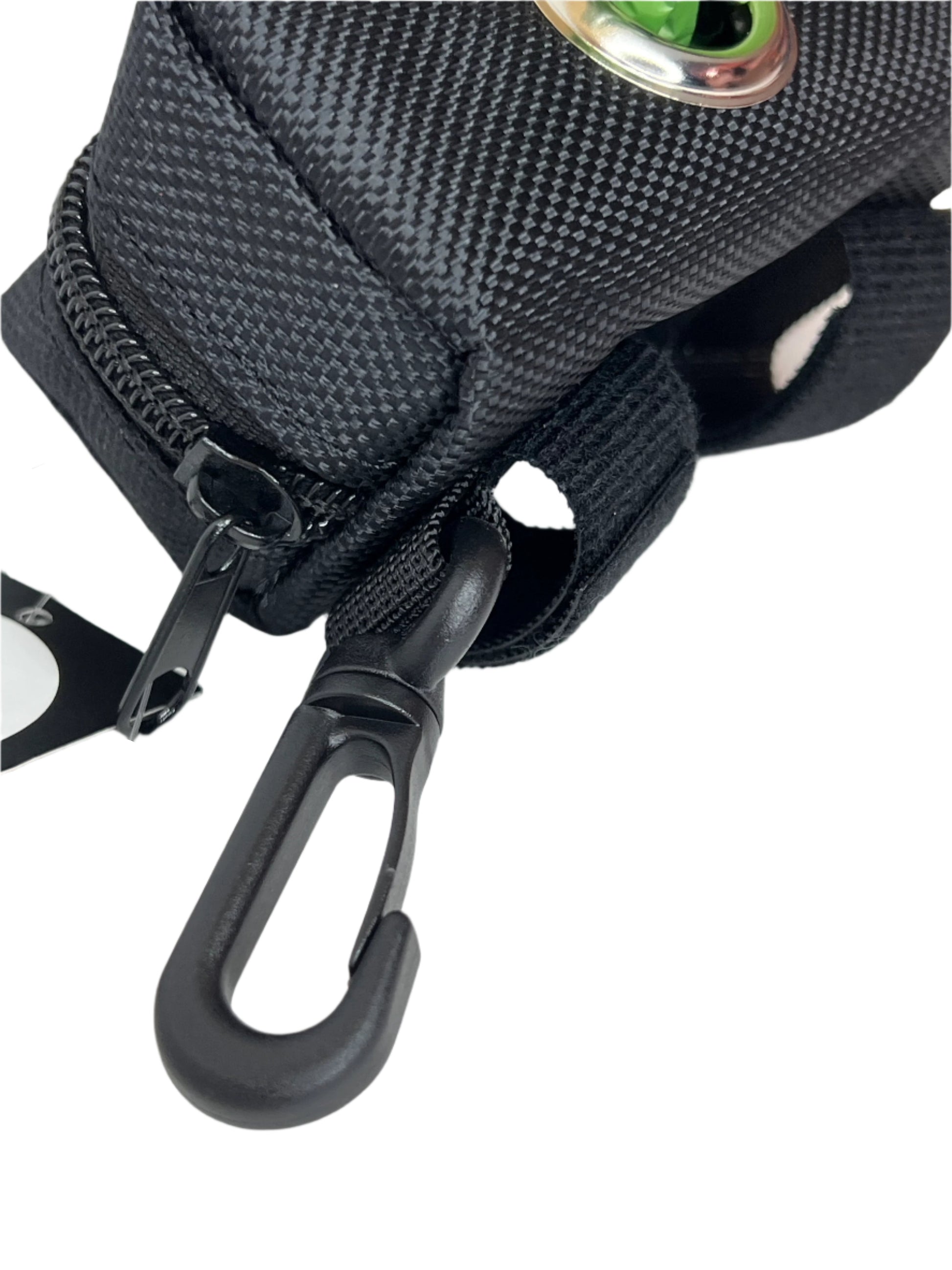 Peluche Poop Bag Dispenser Peluche Essentials