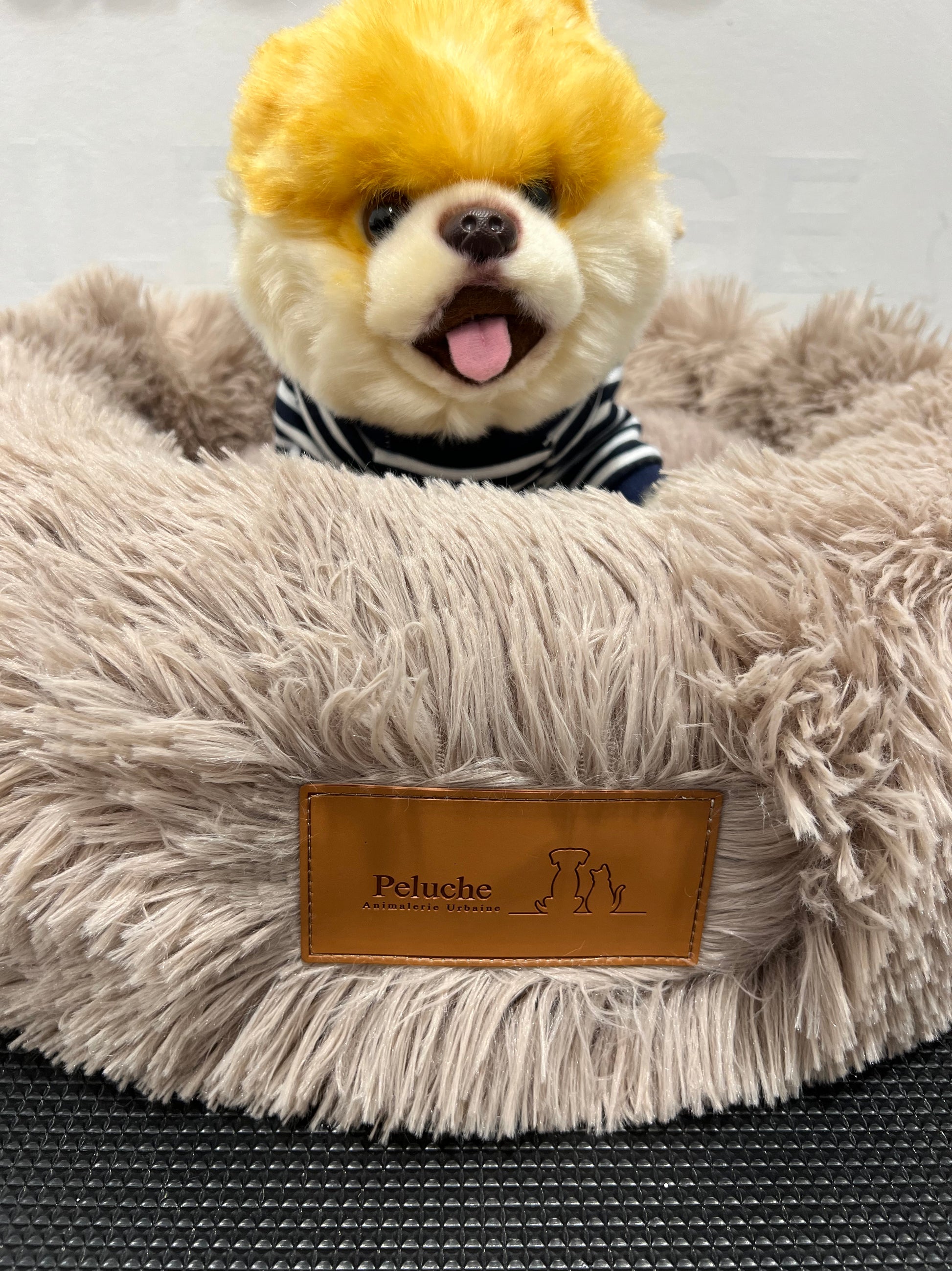 Peluche Essentials Calming Pet Bed - Shop Peluche